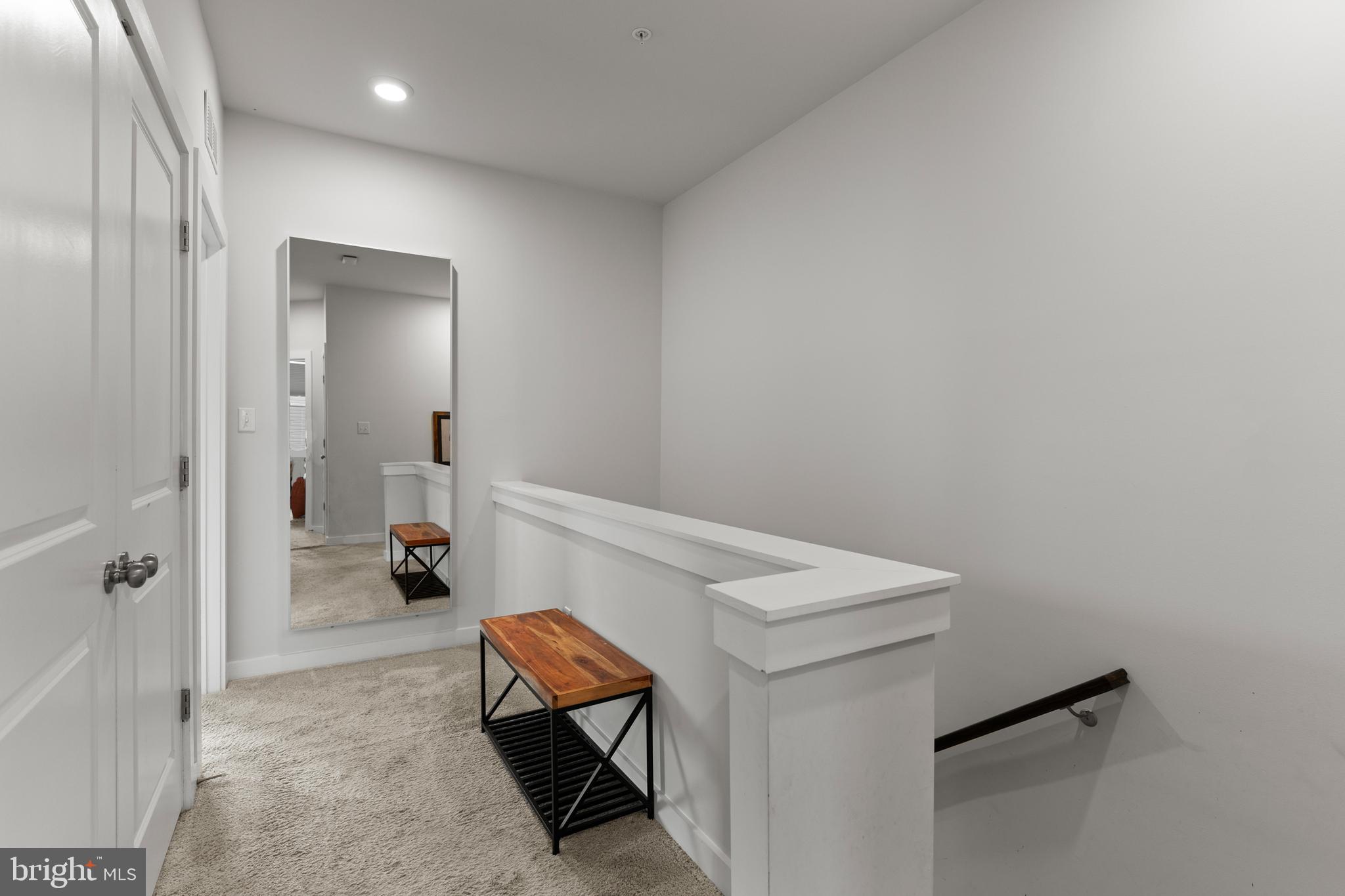 MEDFIELD - Residential