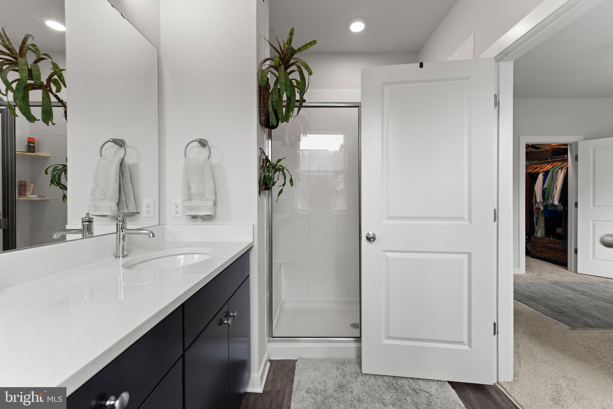 MEDFIELD - Residential