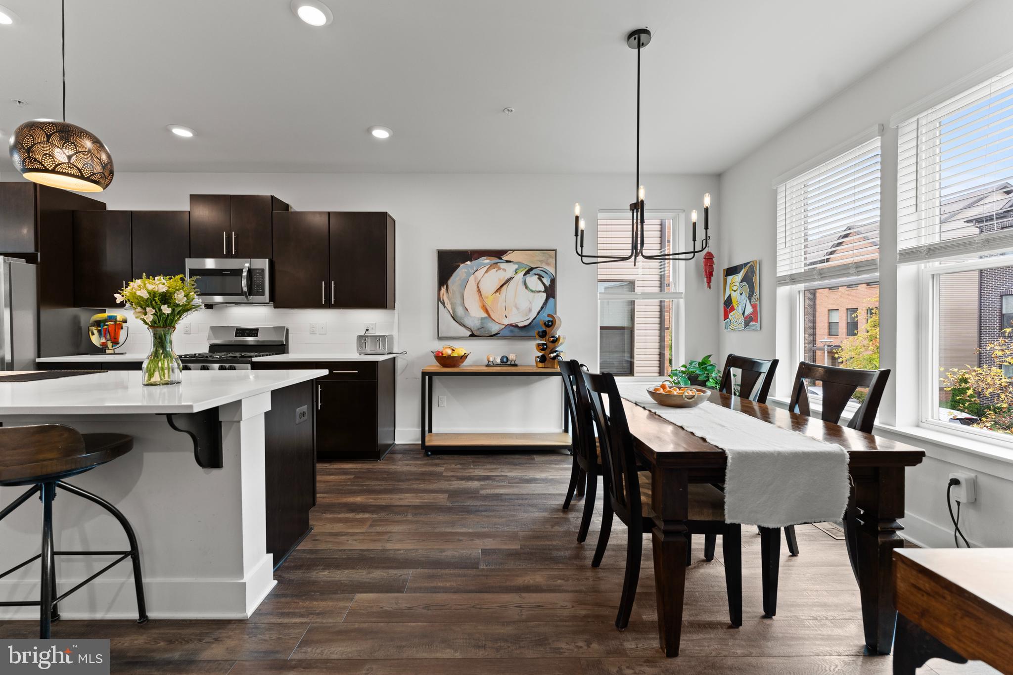 MEDFIELD - Residential