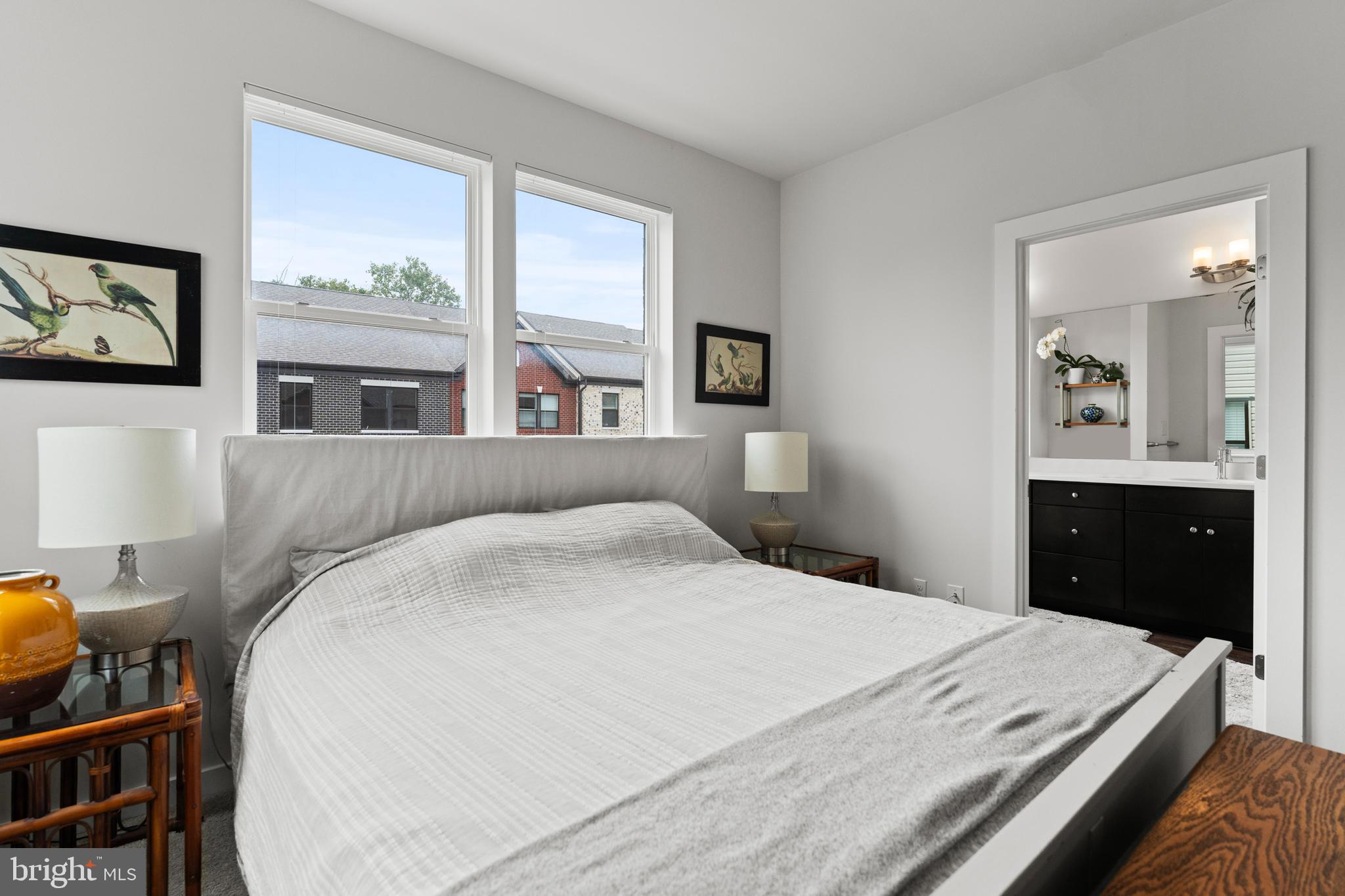 MEDFIELD - Residential