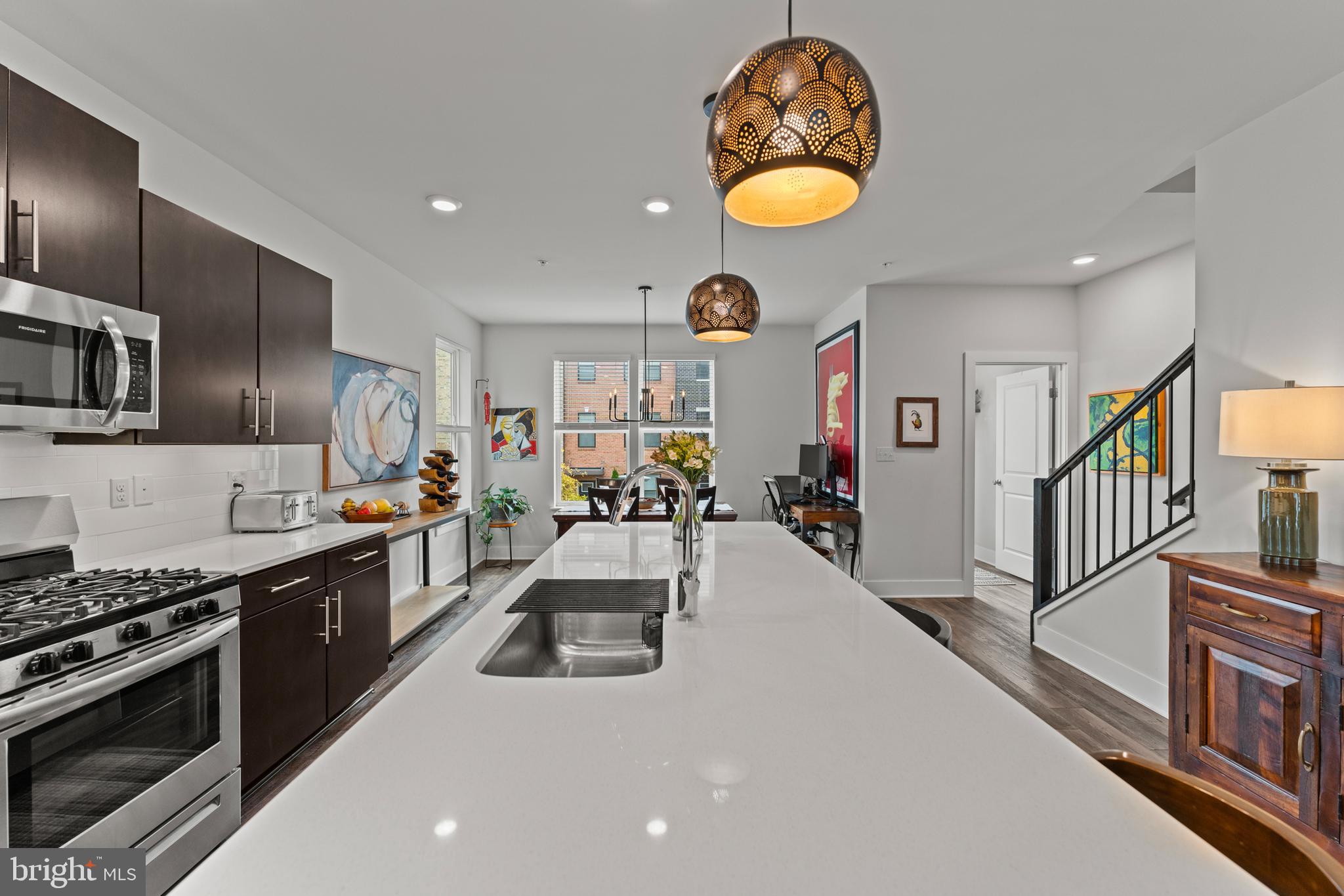MEDFIELD - Residential