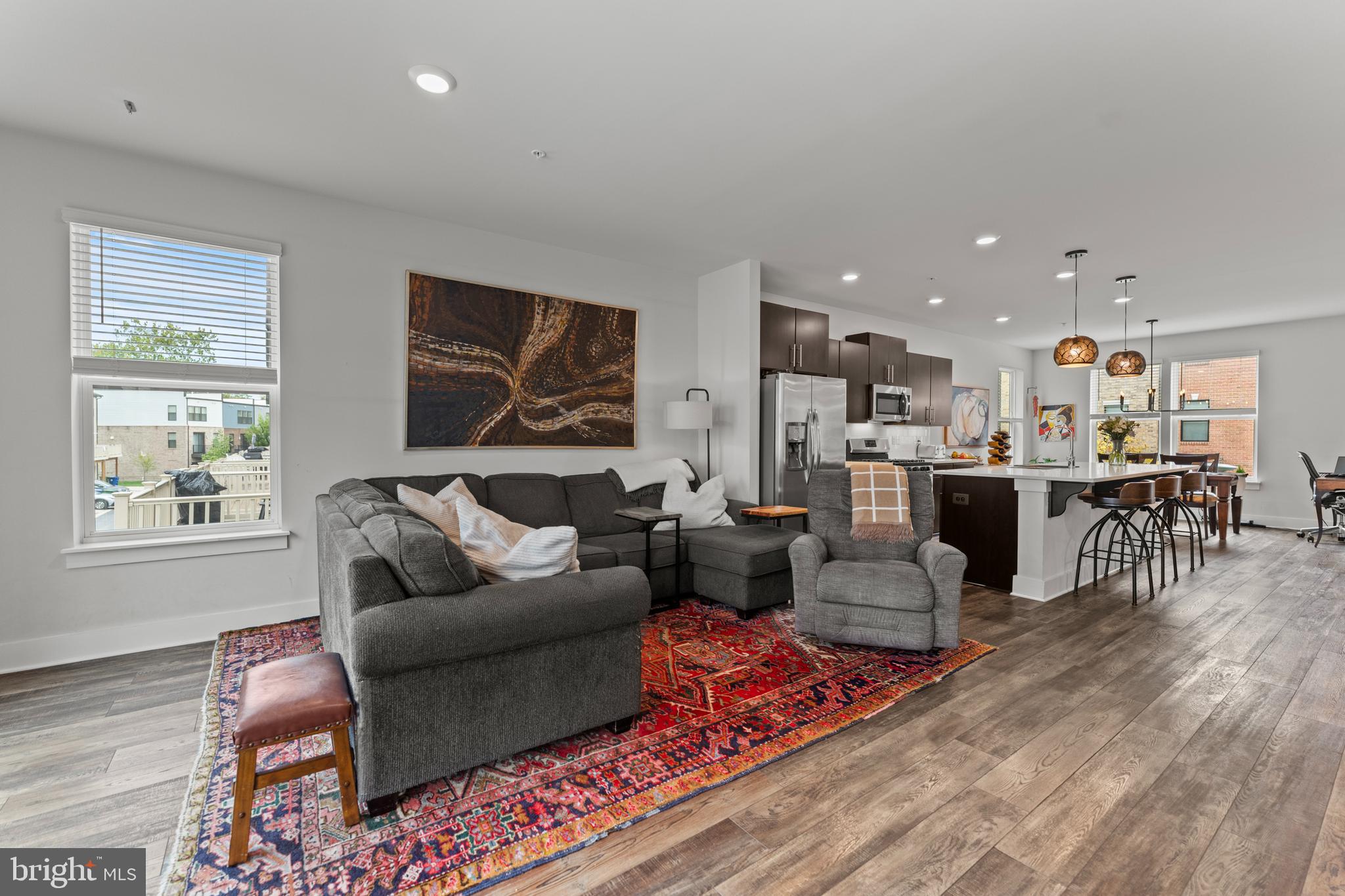 MEDFIELD - Residential