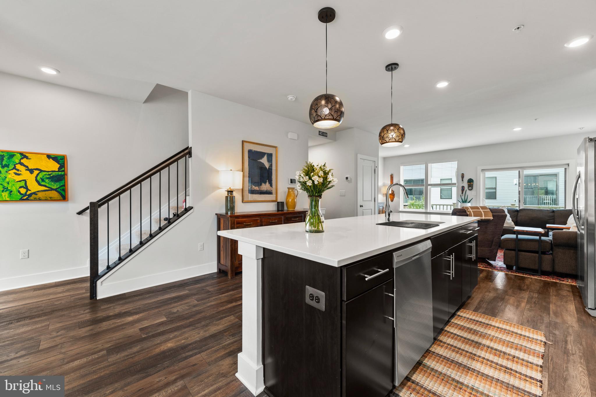 MEDFIELD - Residential