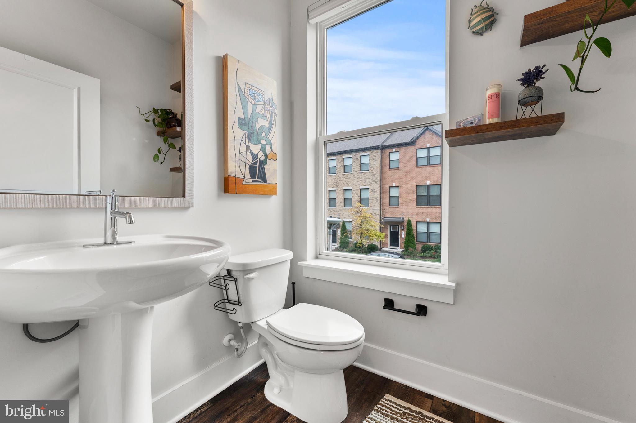 MEDFIELD - Residential