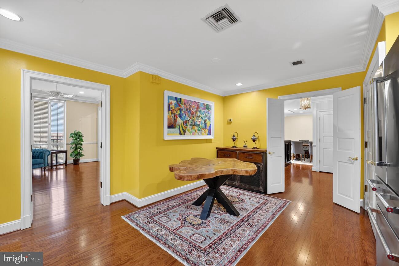 1300 ARMY NAVY DRIVE PH3