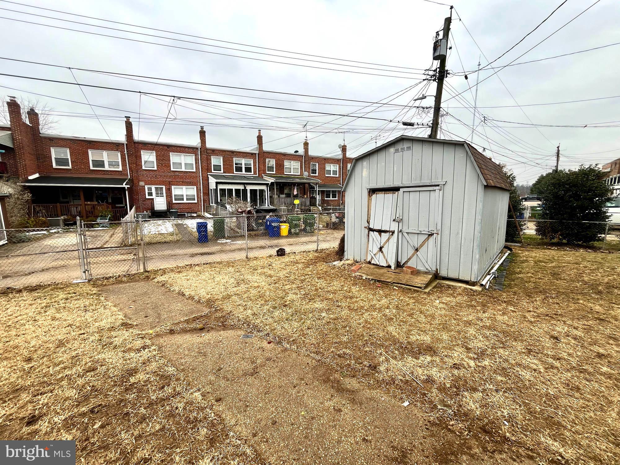 MEDFIELD - Residential