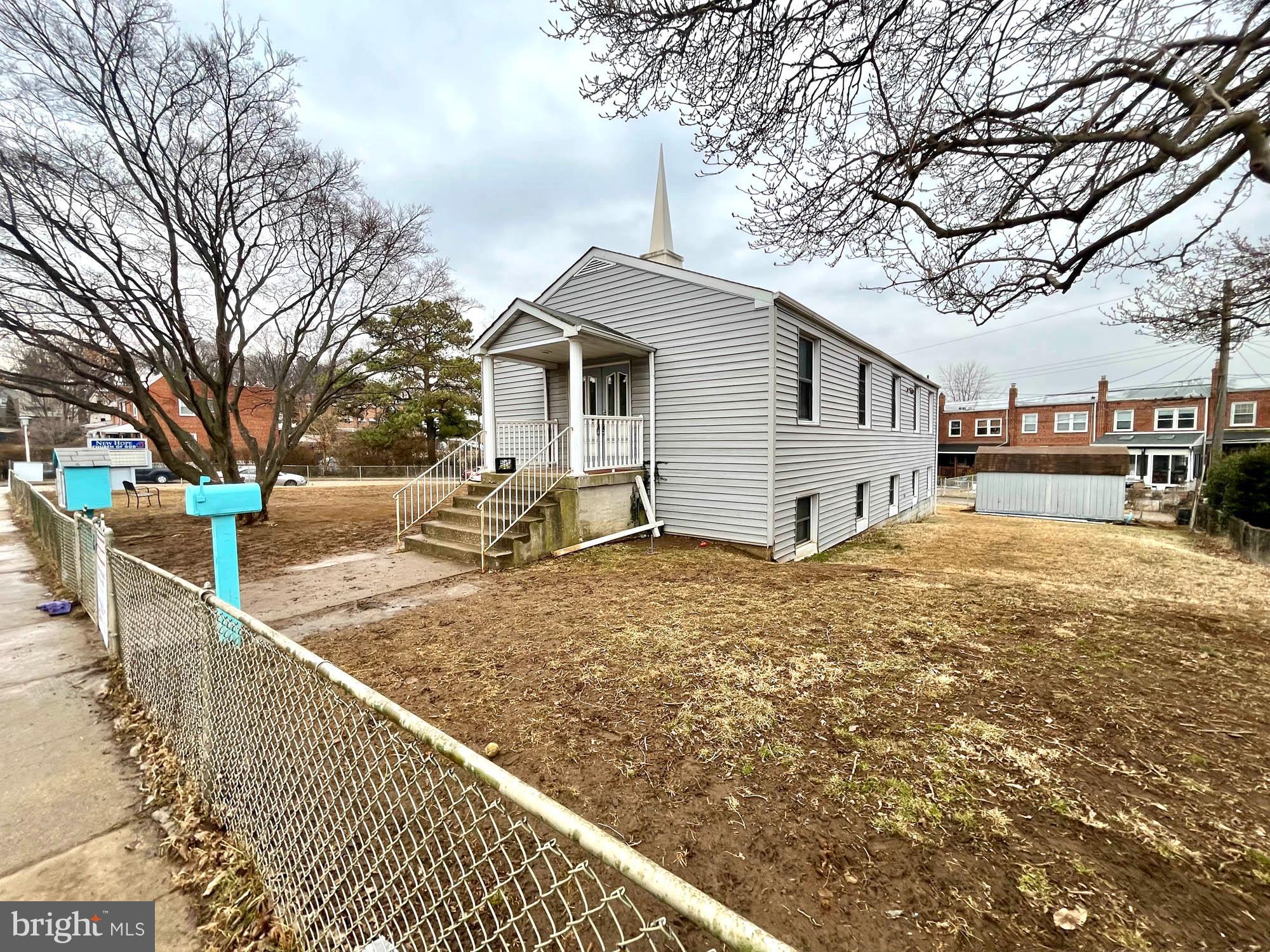 MEDFIELD - Residential