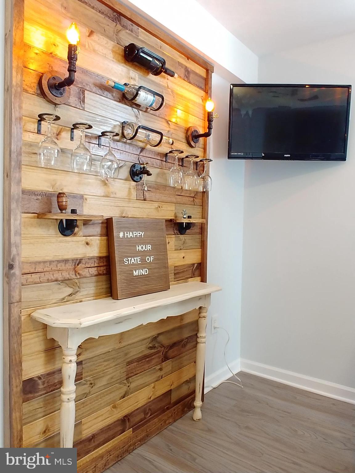 TURNERS FIELD - Residential