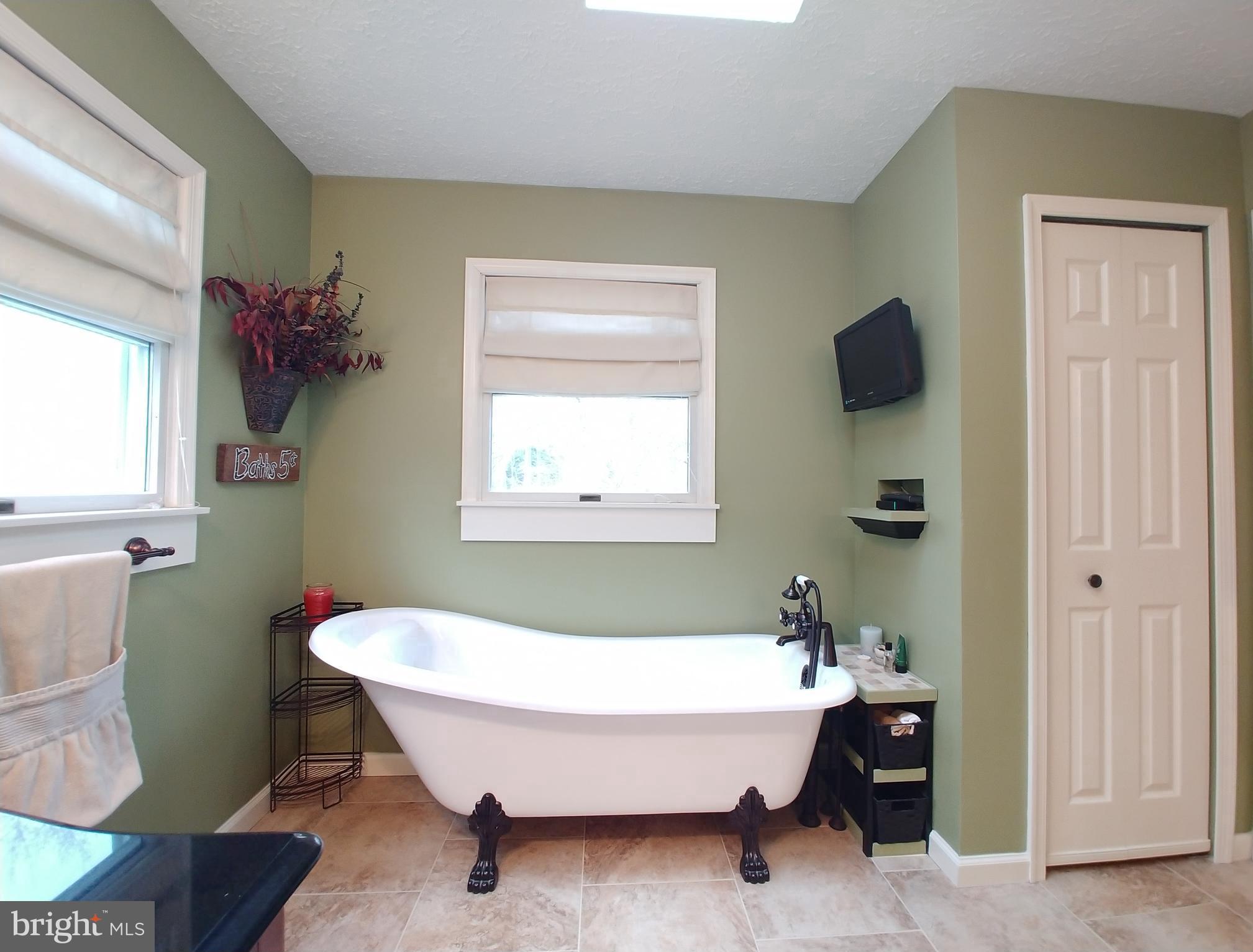 TURNERS FIELD - Residential