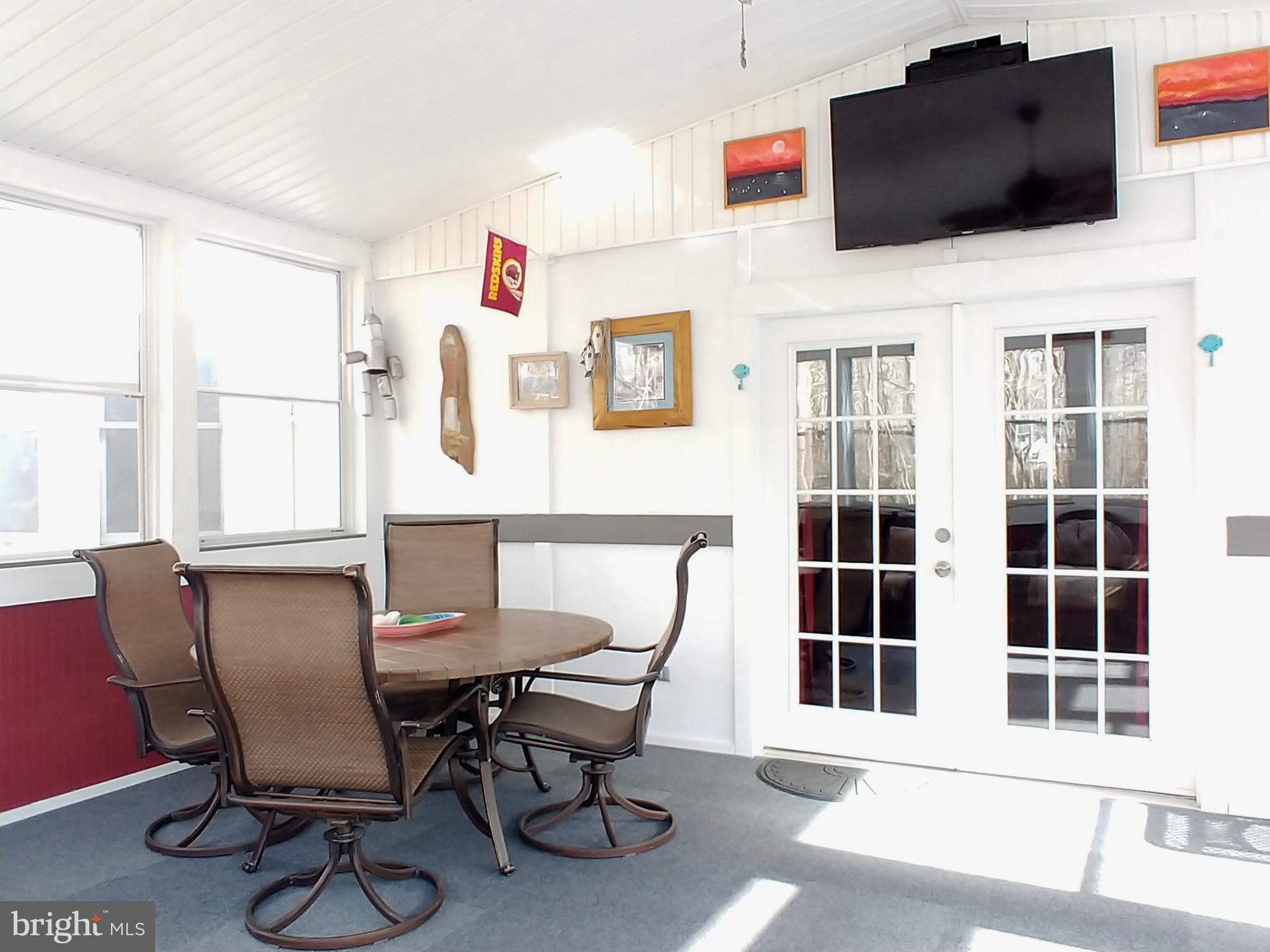 TURNERS FIELD - Residential