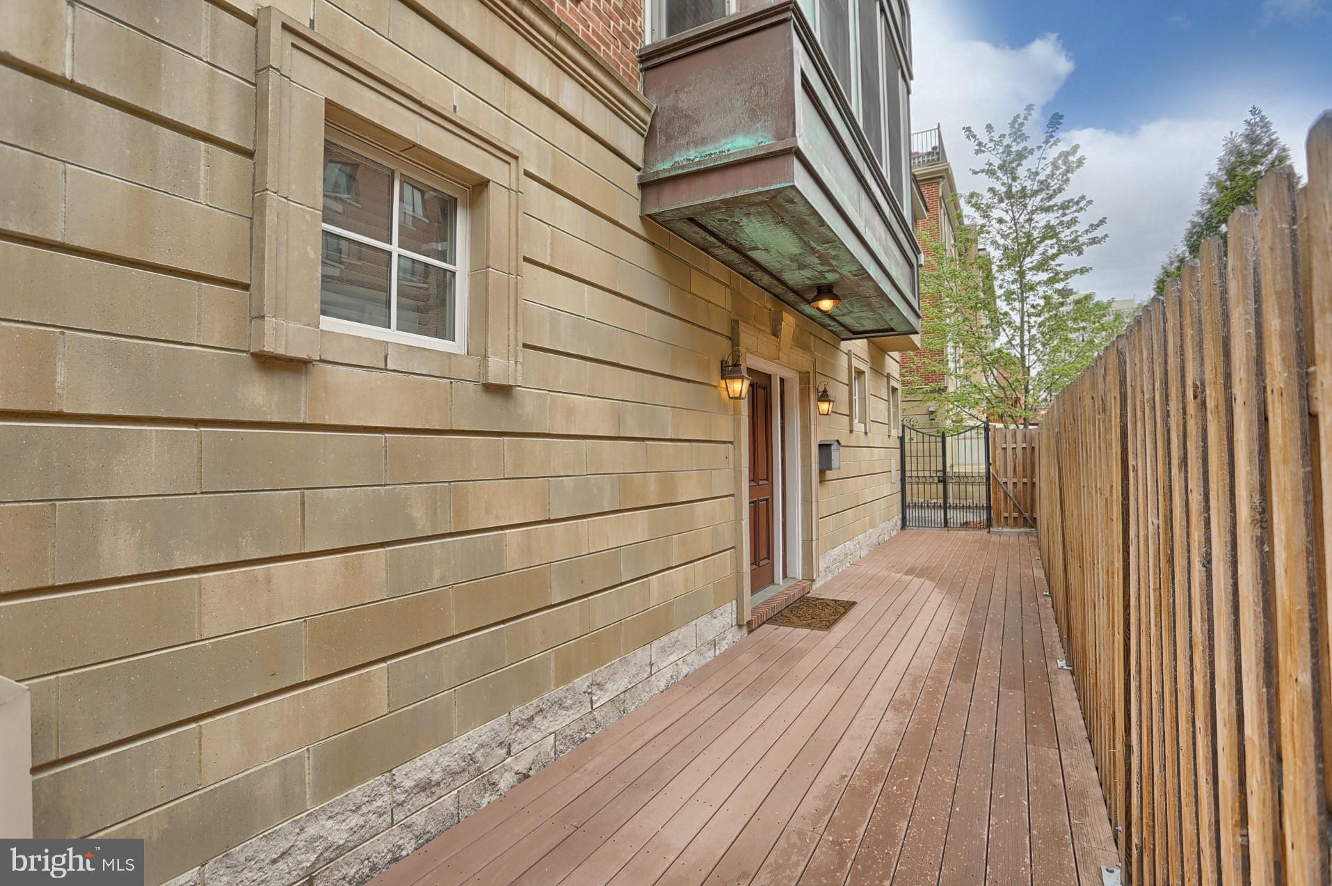 SOCIETY HILL - Residential