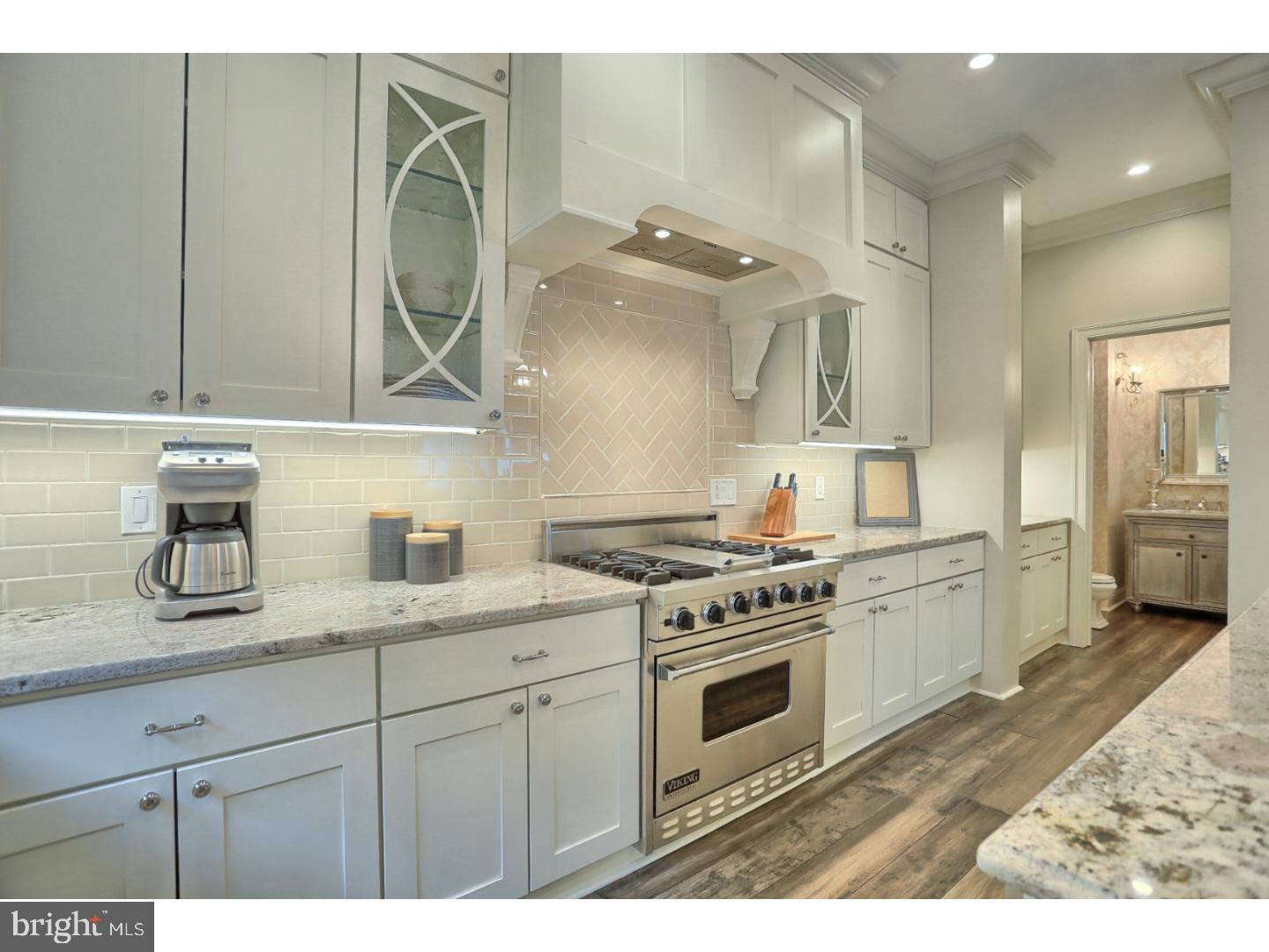 SOCIETY HILL - Residential