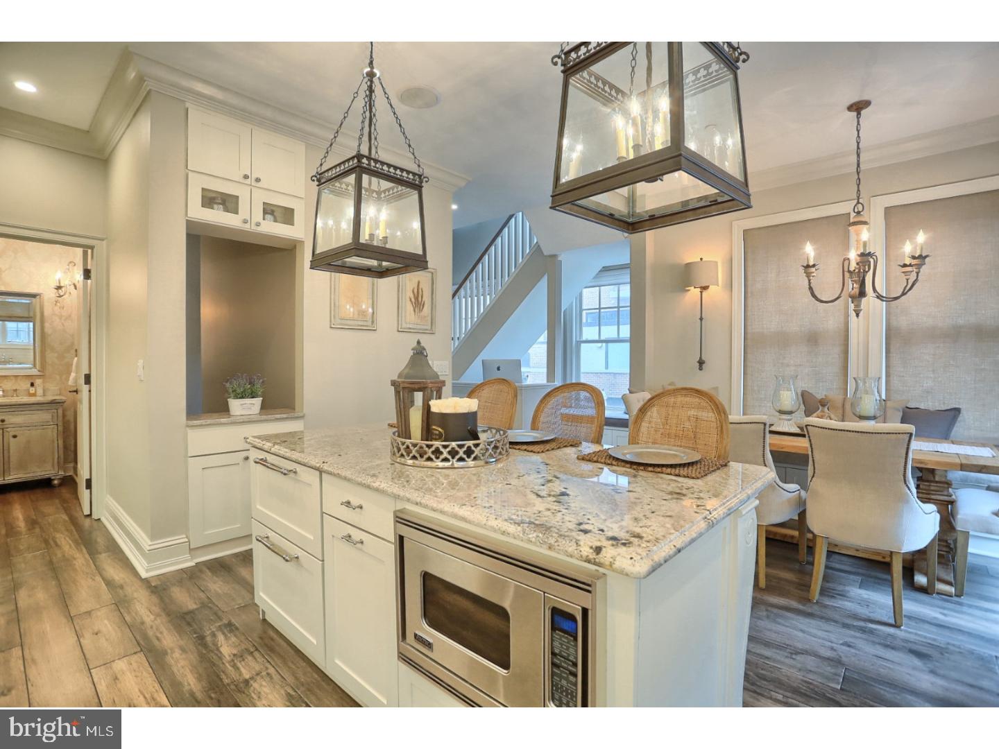 SOCIETY HILL - Residential