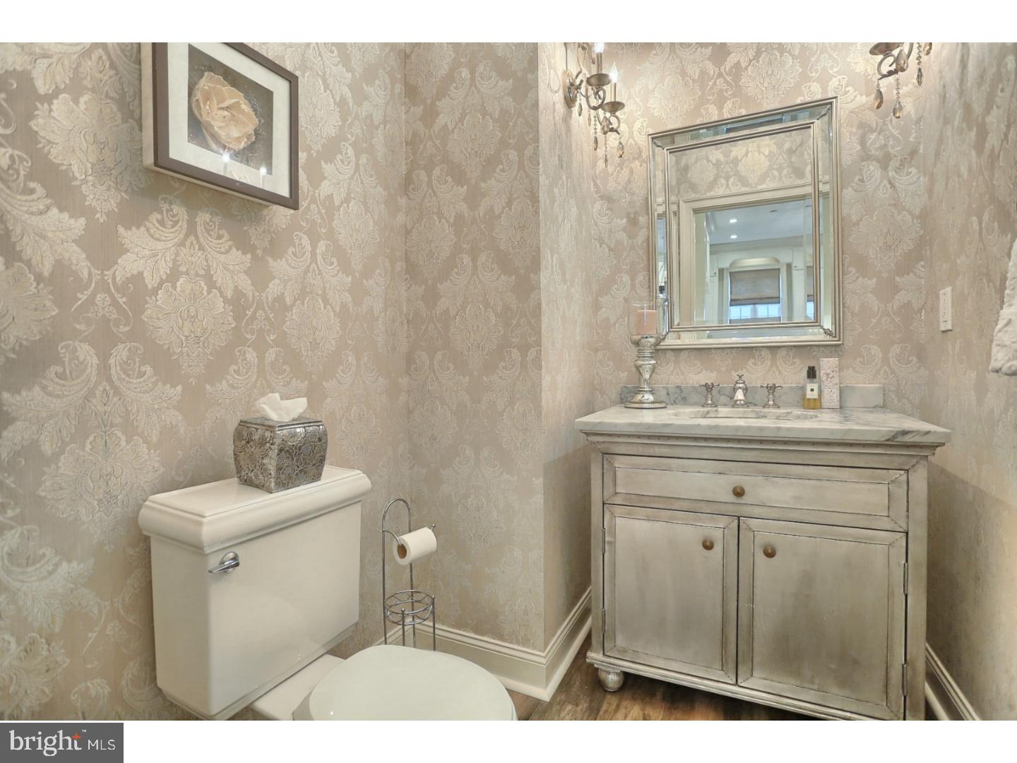 SOCIETY HILL - Residential