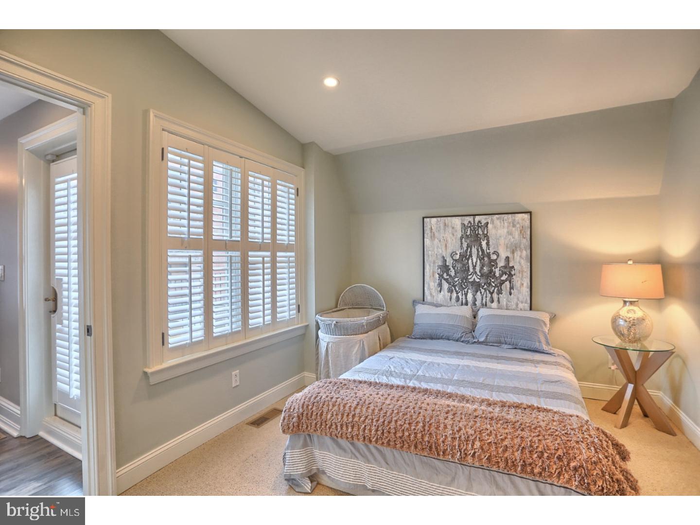 SOCIETY HILL - Residential