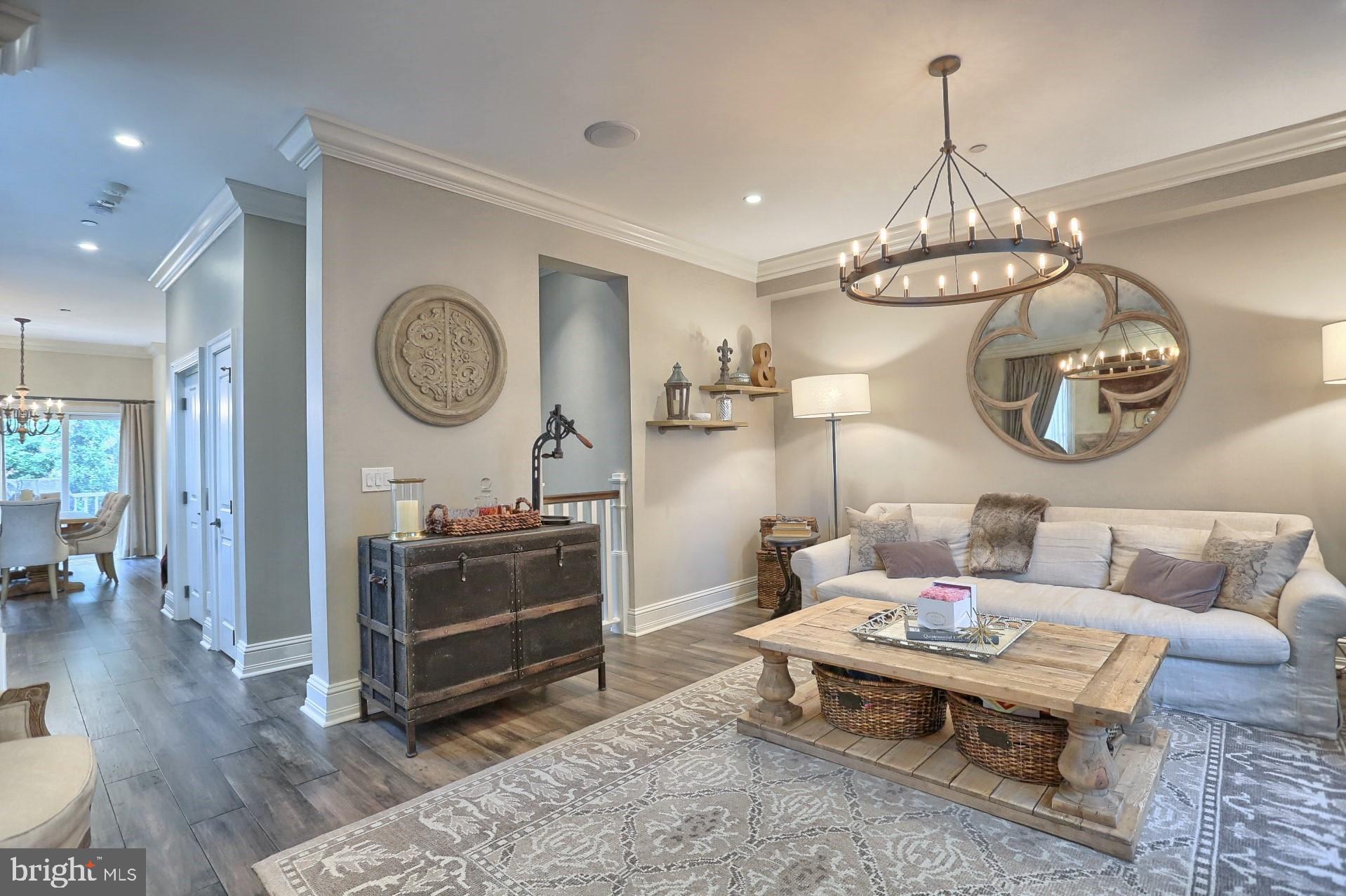 SOCIETY HILL - Residential