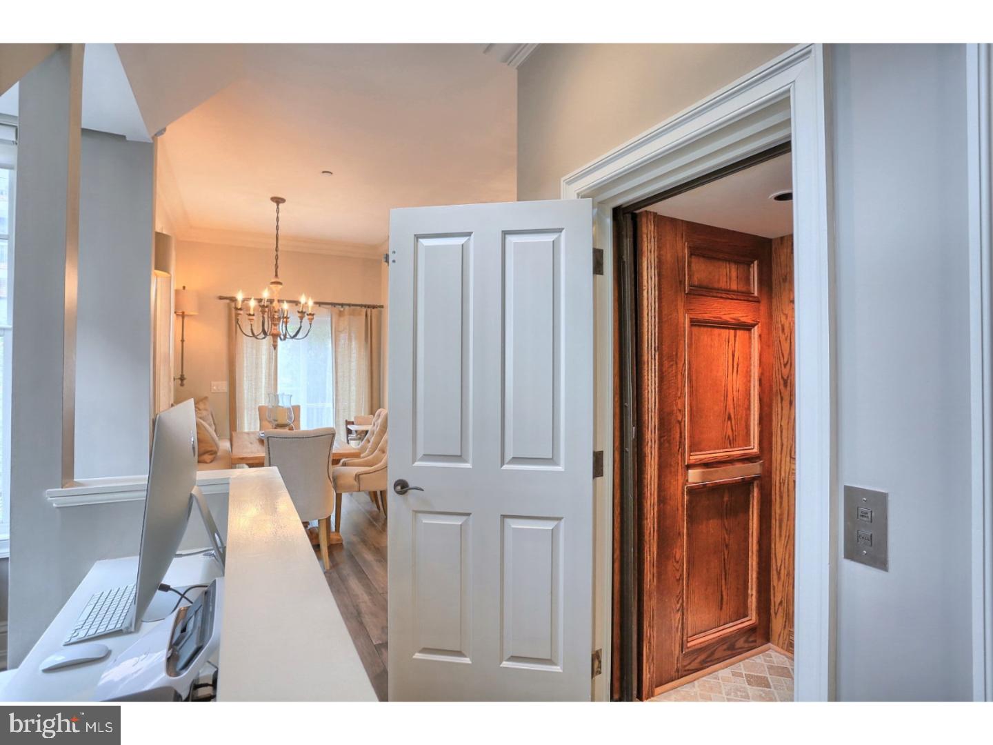 SOCIETY HILL - Residential