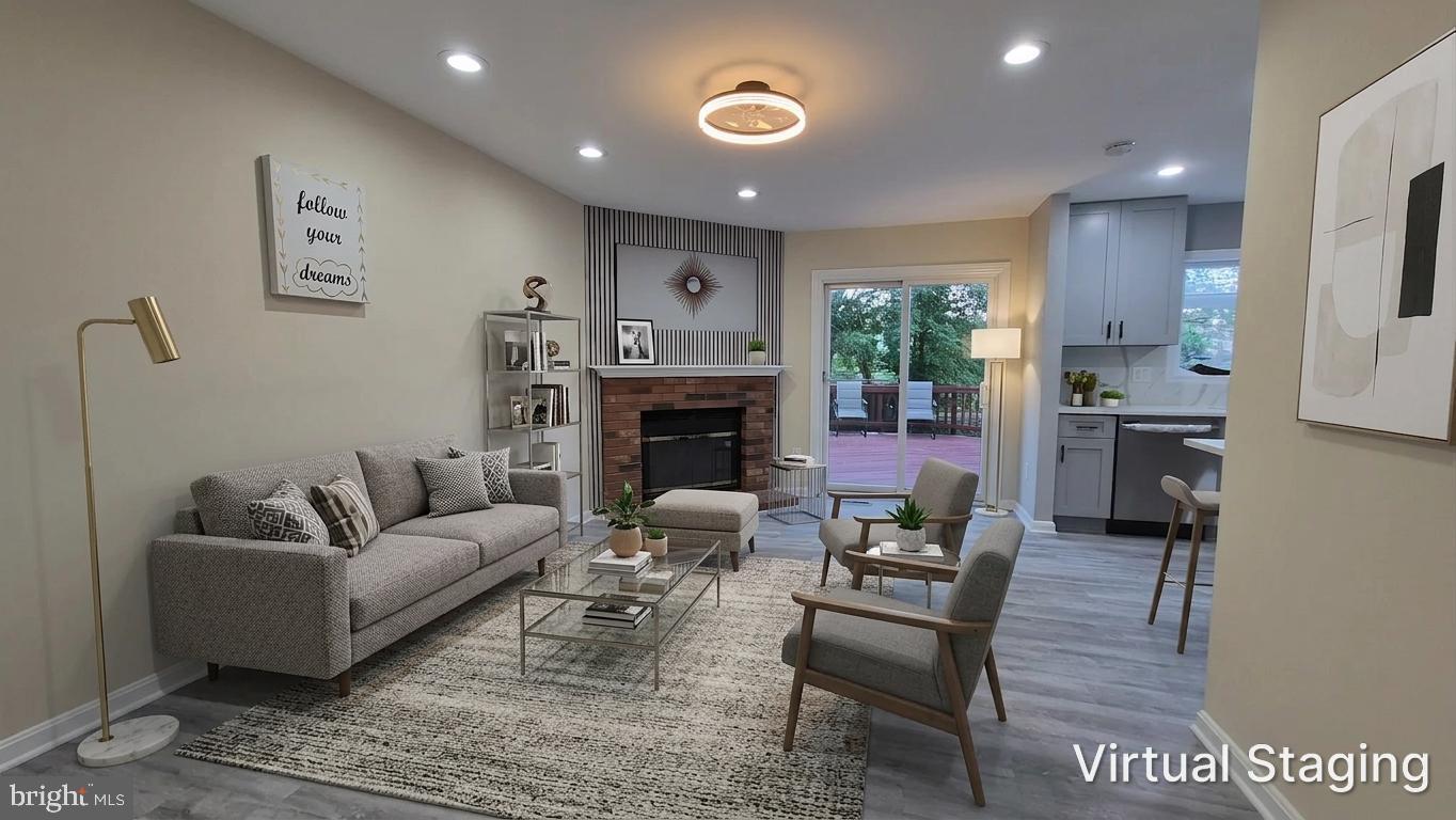 7106 SNUG HARBOR COURT
