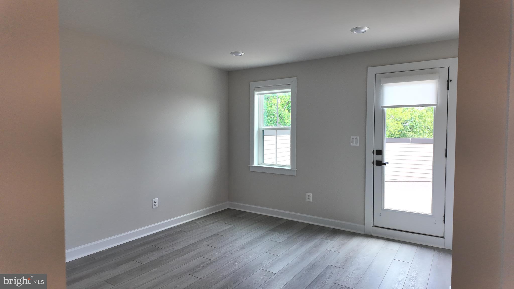 WOODLAND PARK - Residential Lease