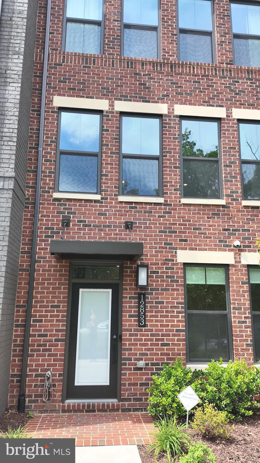 WOODLAND PARK - Residential Lease