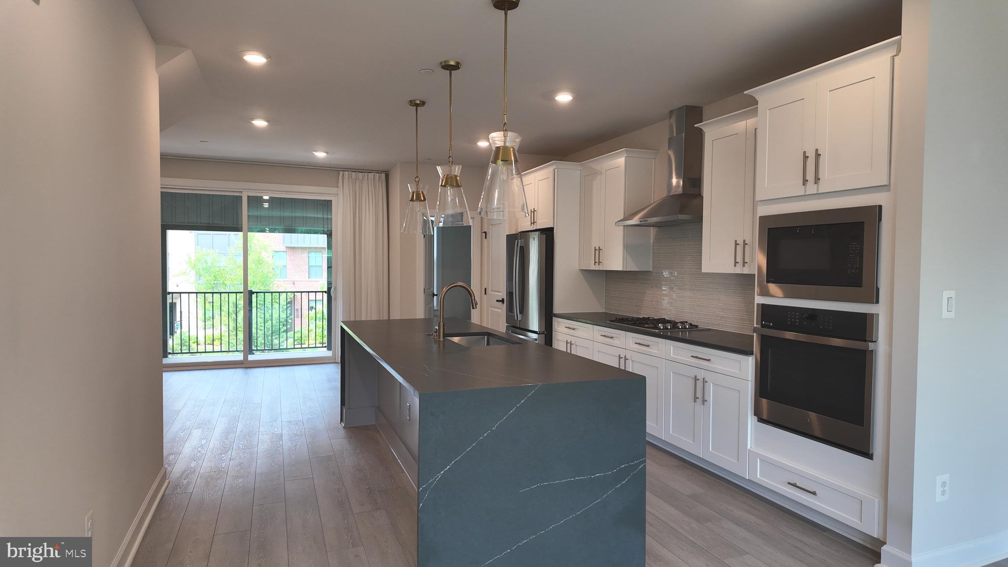 WOODLAND PARK - Residential Lease