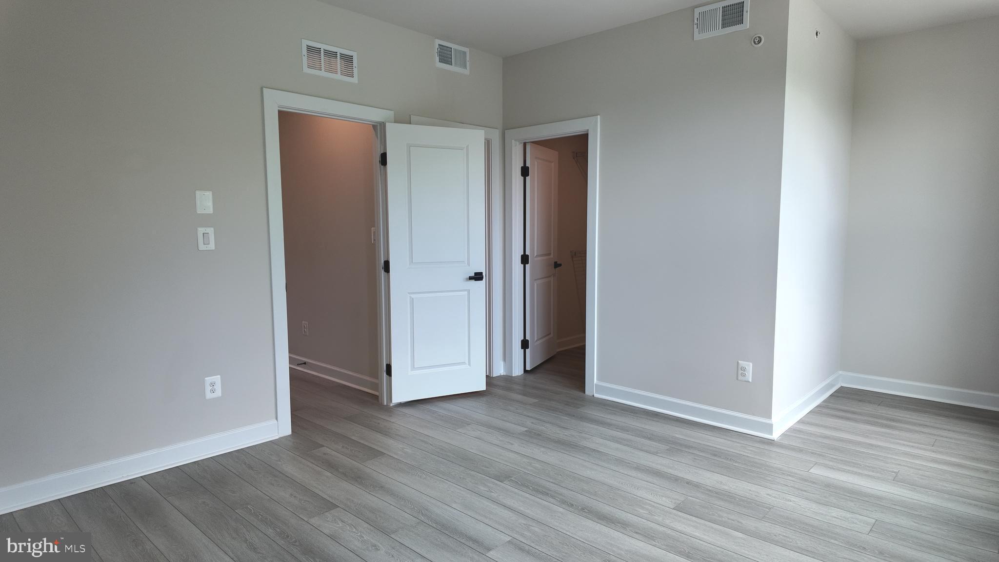 WOODLAND PARK - Residential Lease