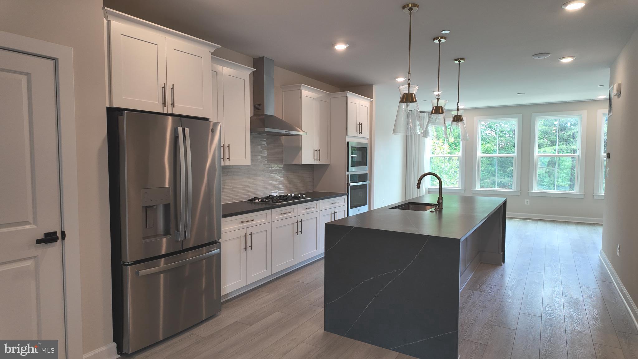 WOODLAND PARK - Residential Lease