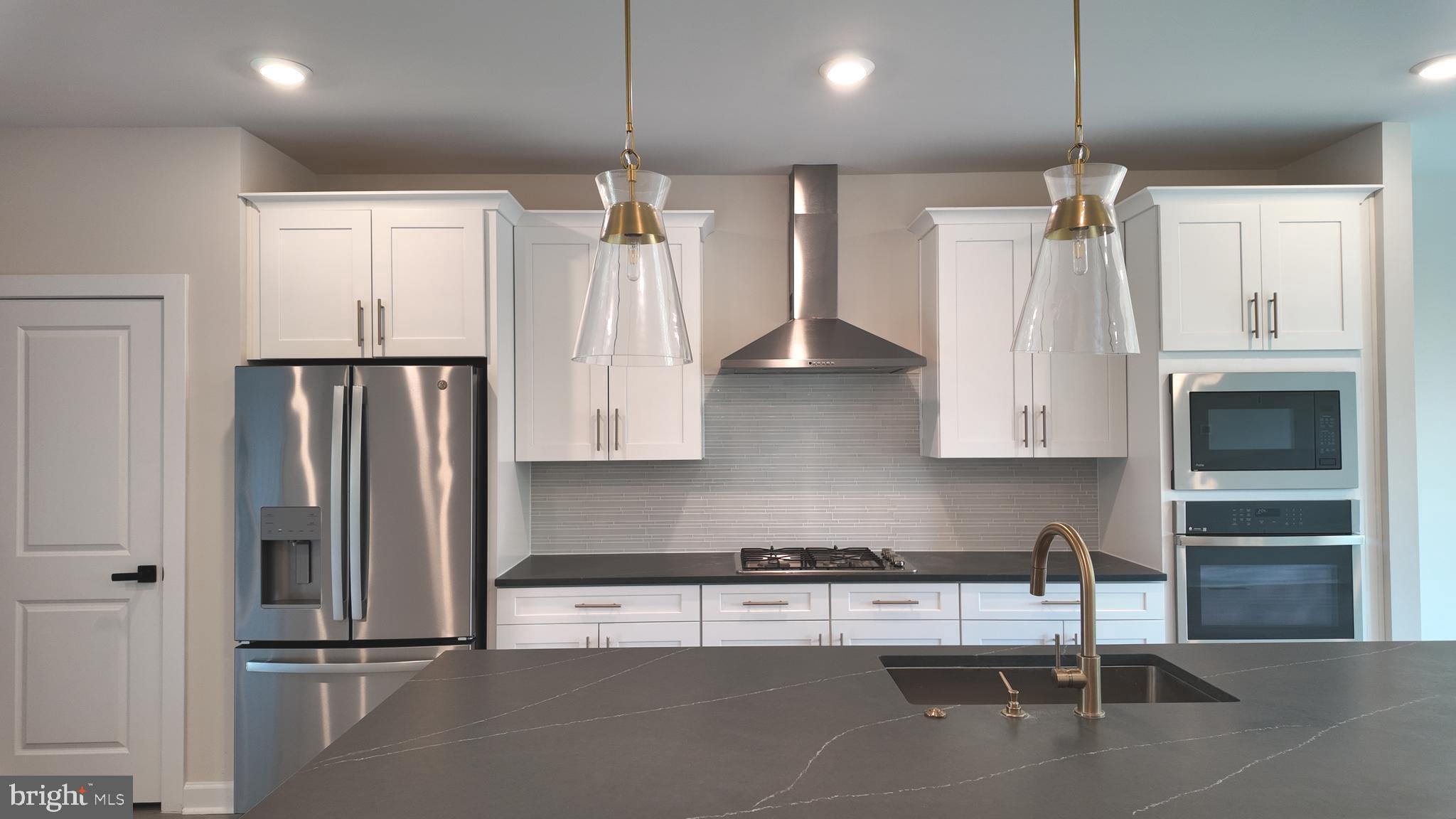 WOODLAND PARK - Residential Lease