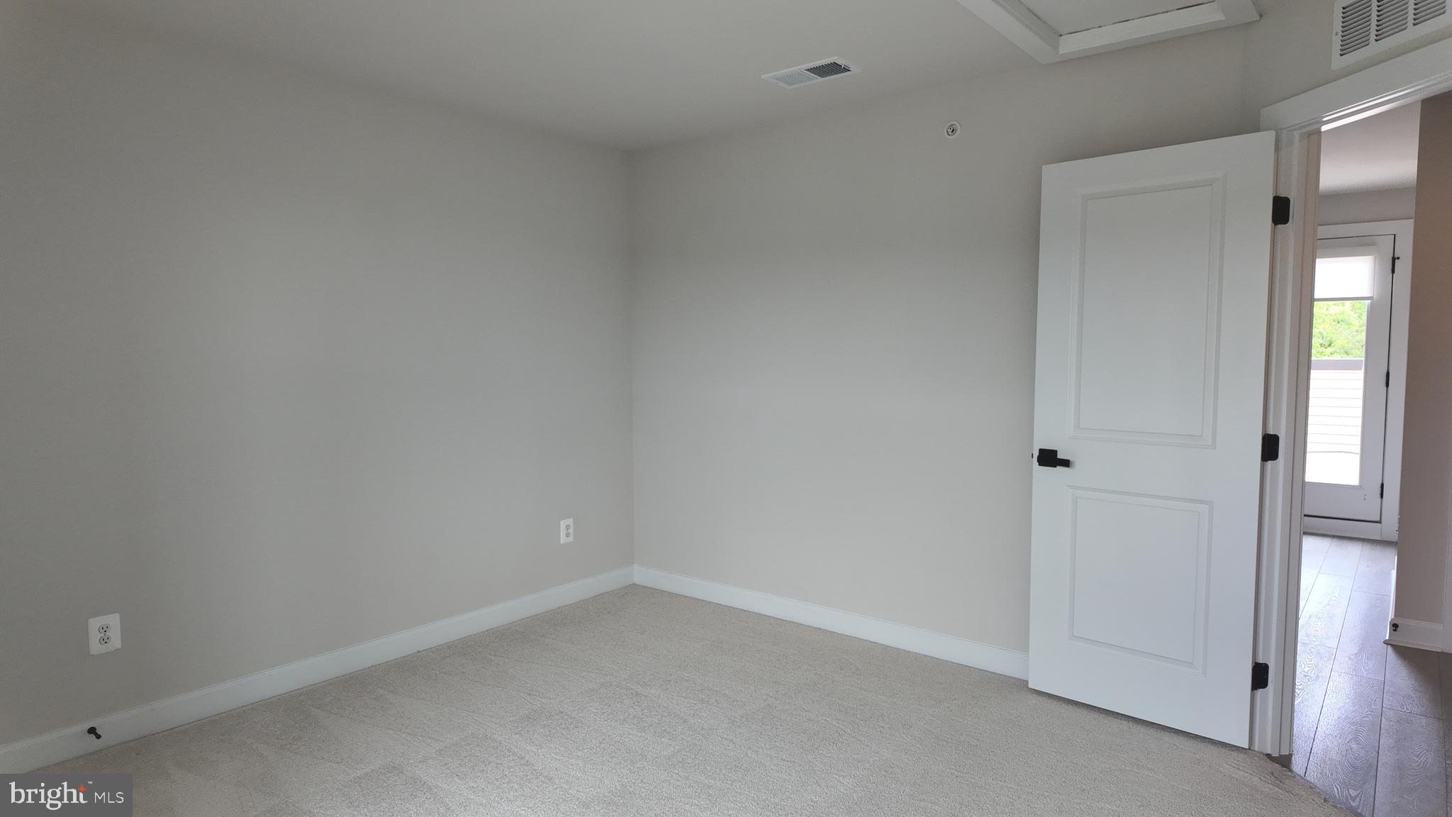 WOODLAND PARK - Residential Lease