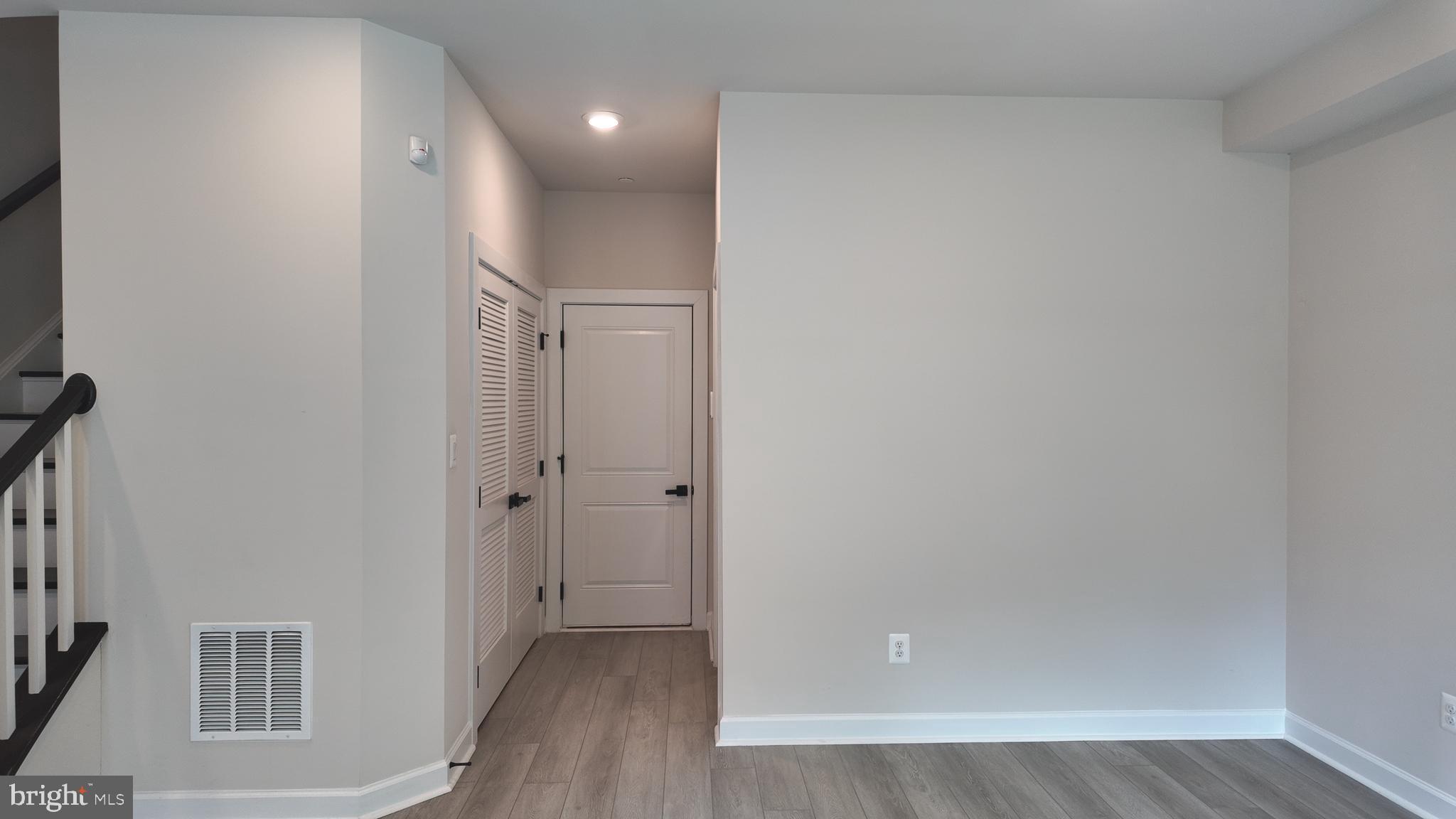 WOODLAND PARK - Residential Lease