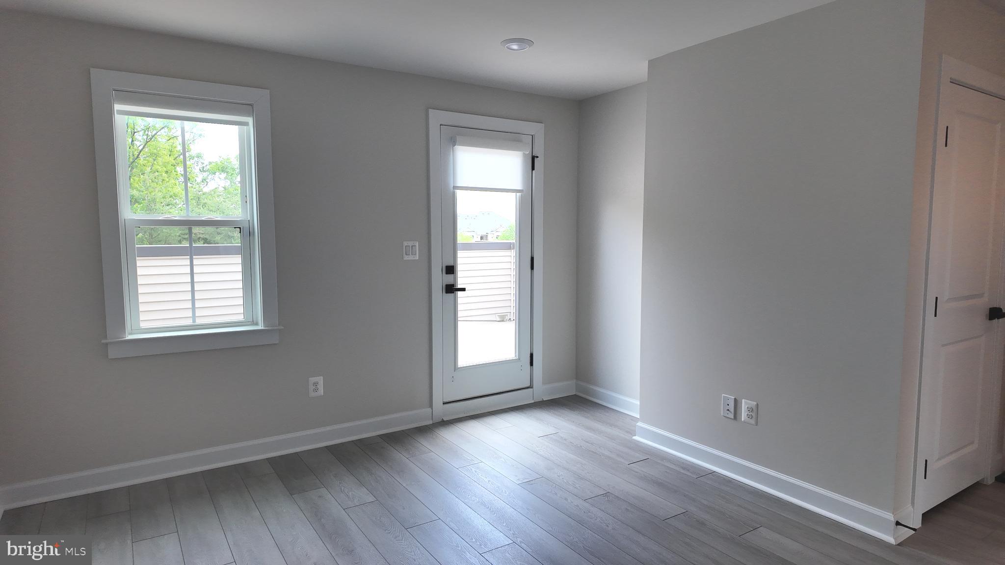 WOODLAND PARK - Residential Lease