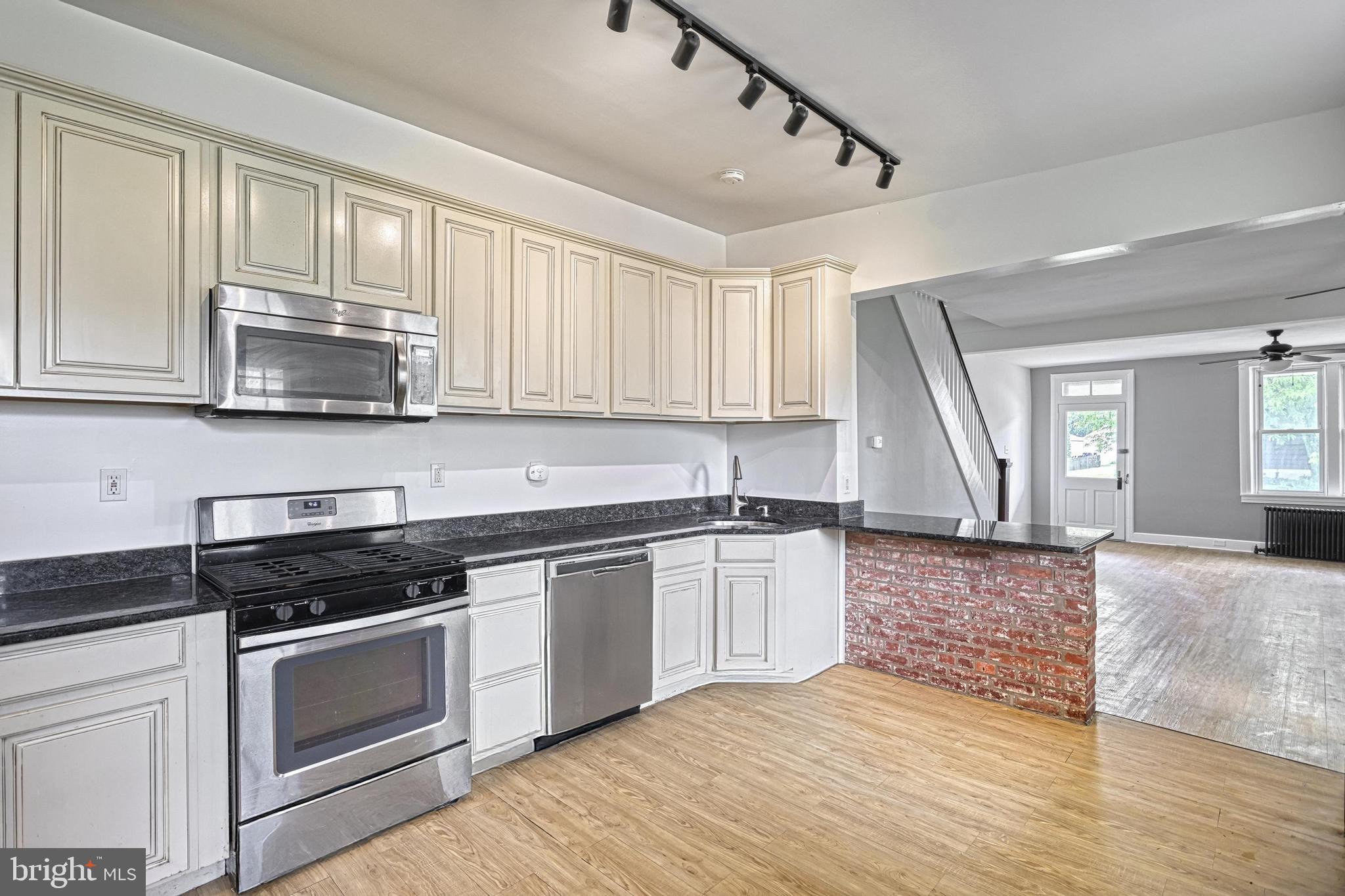 SPRINGETTSBURY TWP - Residential