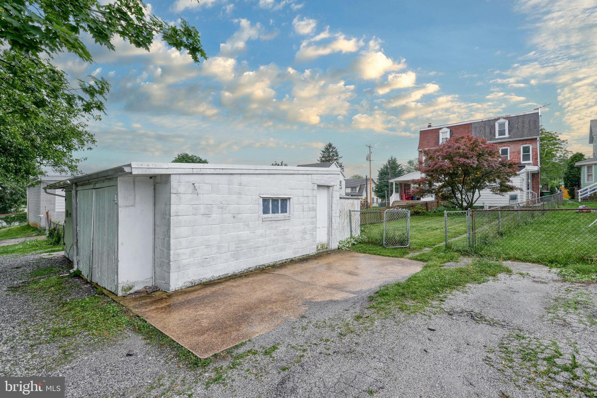 SPRINGETTSBURY TWP - Residential