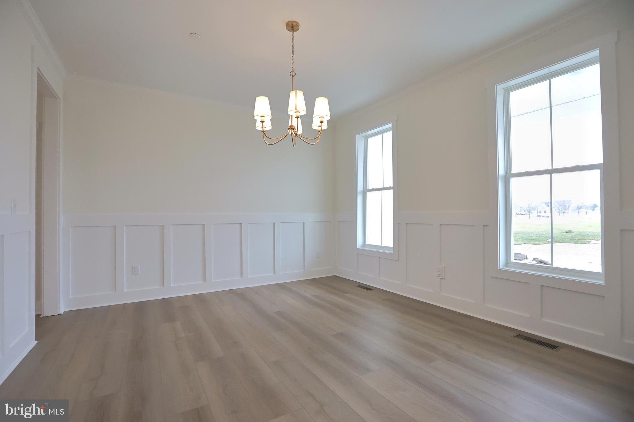 VILLAGE DOWN RIVER - Residential