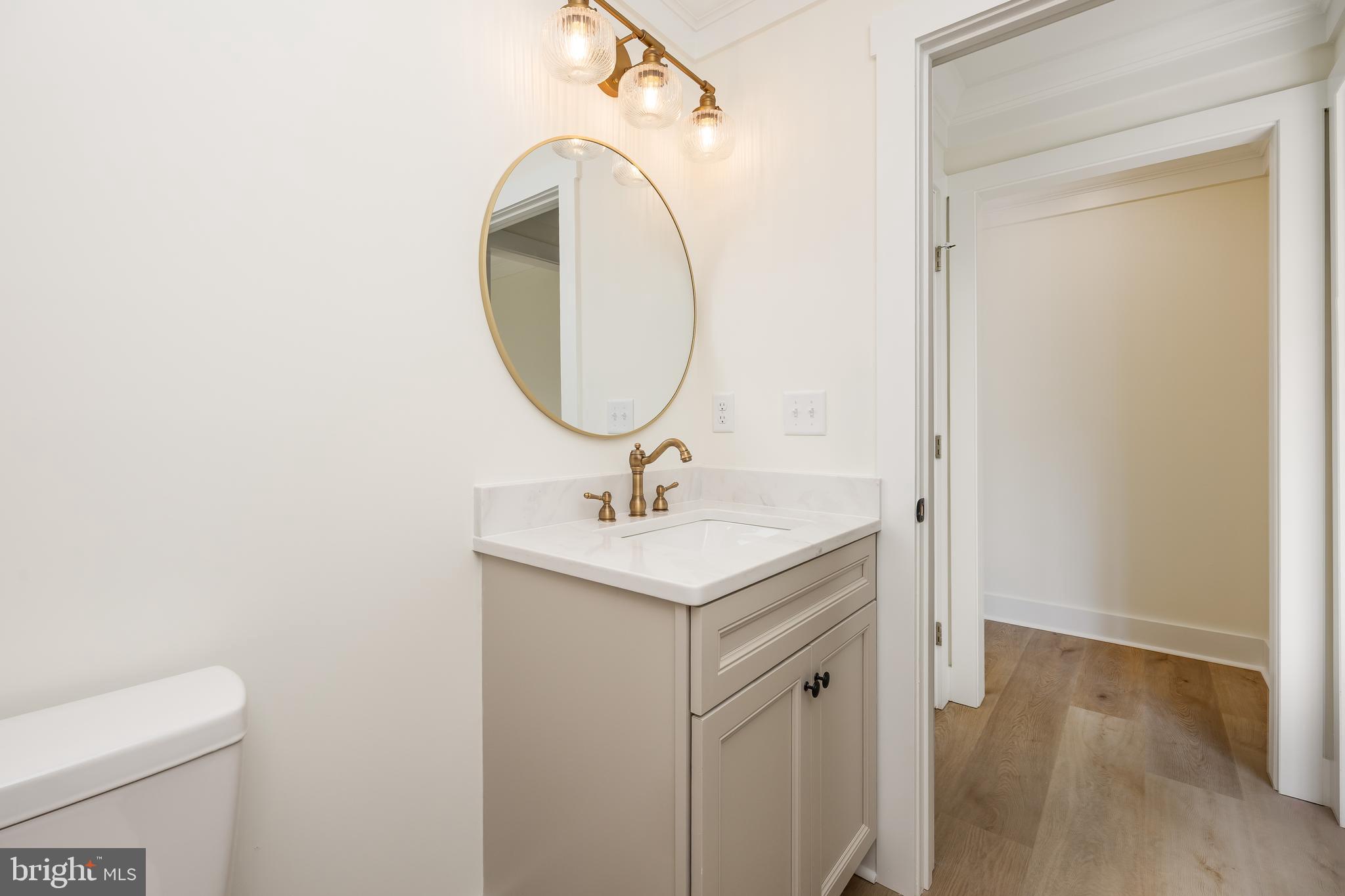 VILLAGE DOWN RIVER - Residential