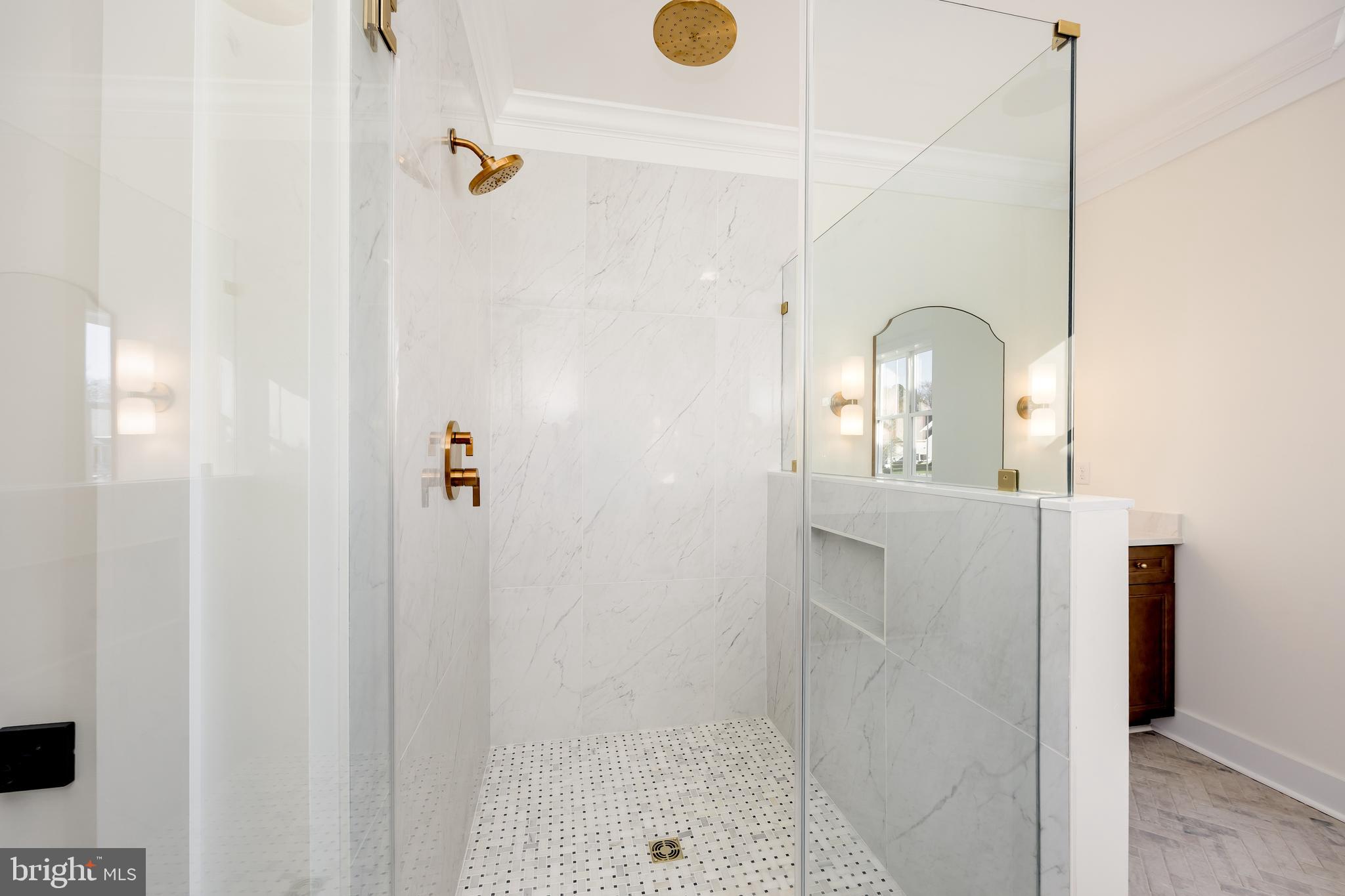 VILLAGE DOWN RIVER - Residential