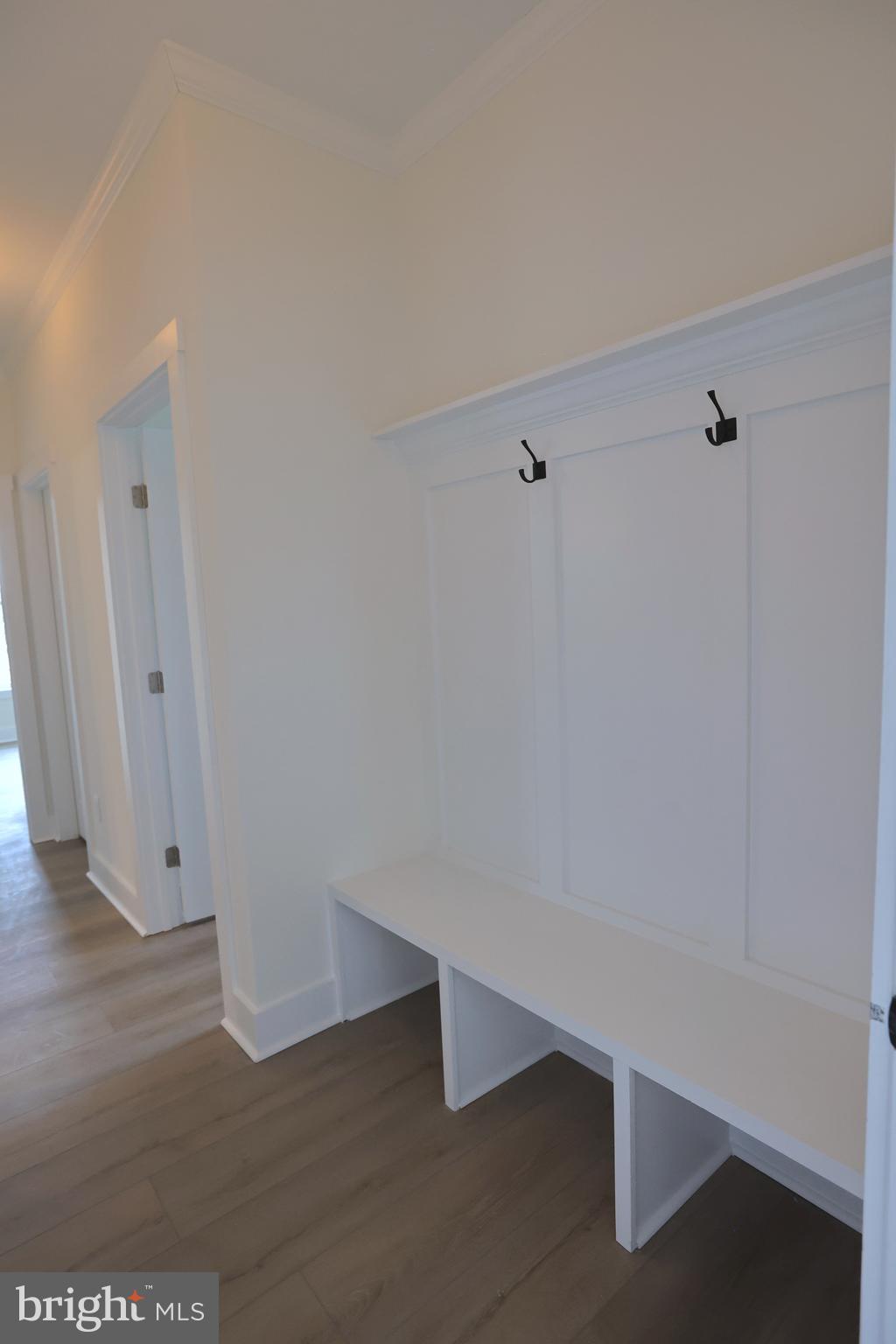 VILLAGE DOWN RIVER - Residential