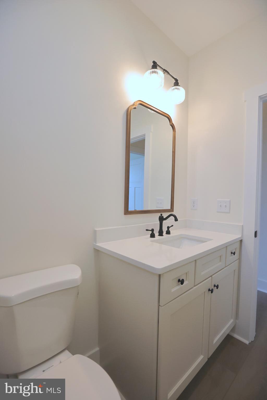 VILLAGE DOWN RIVER - Residential