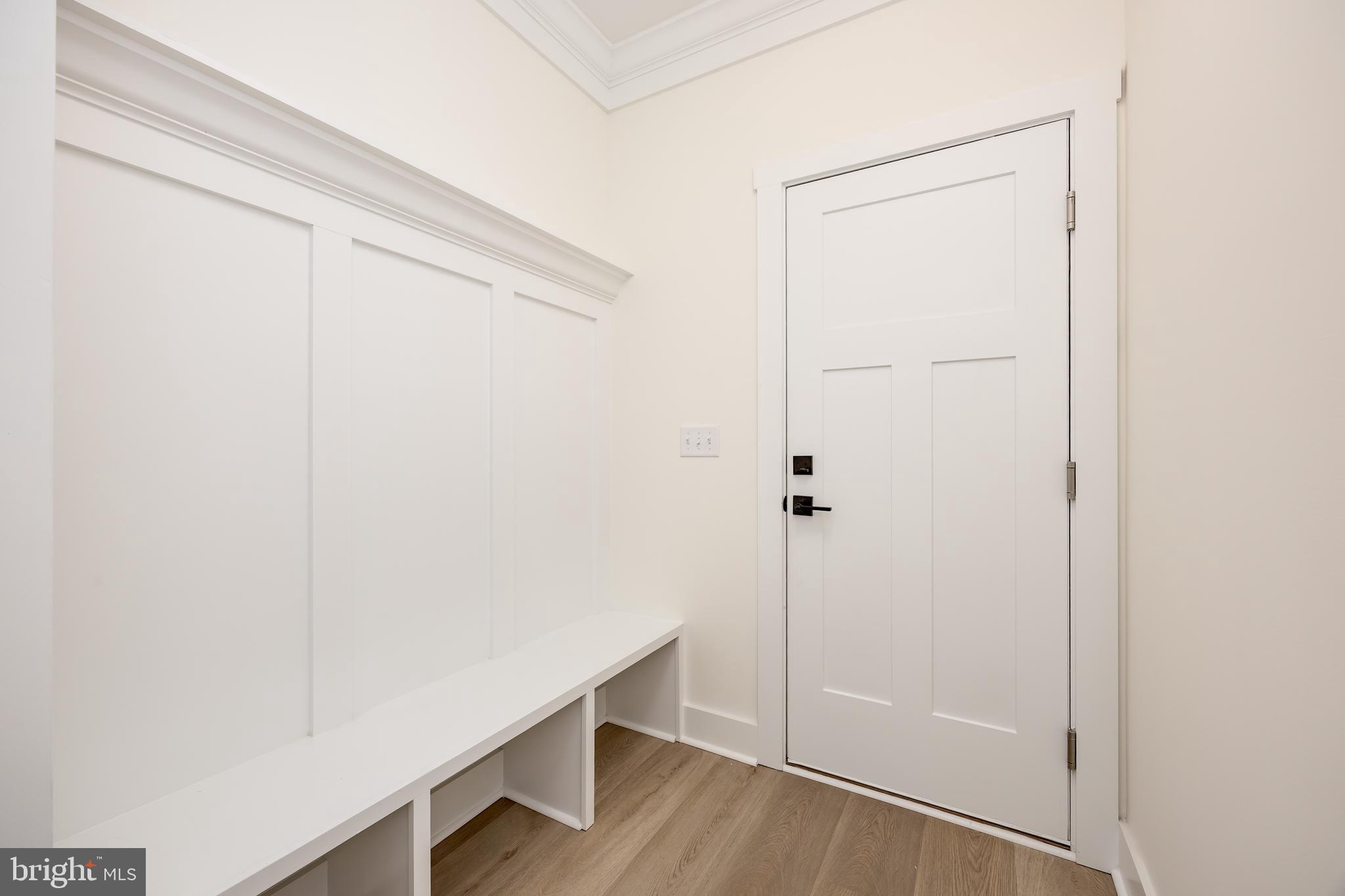 VILLAGE DOWN RIVER - Residential