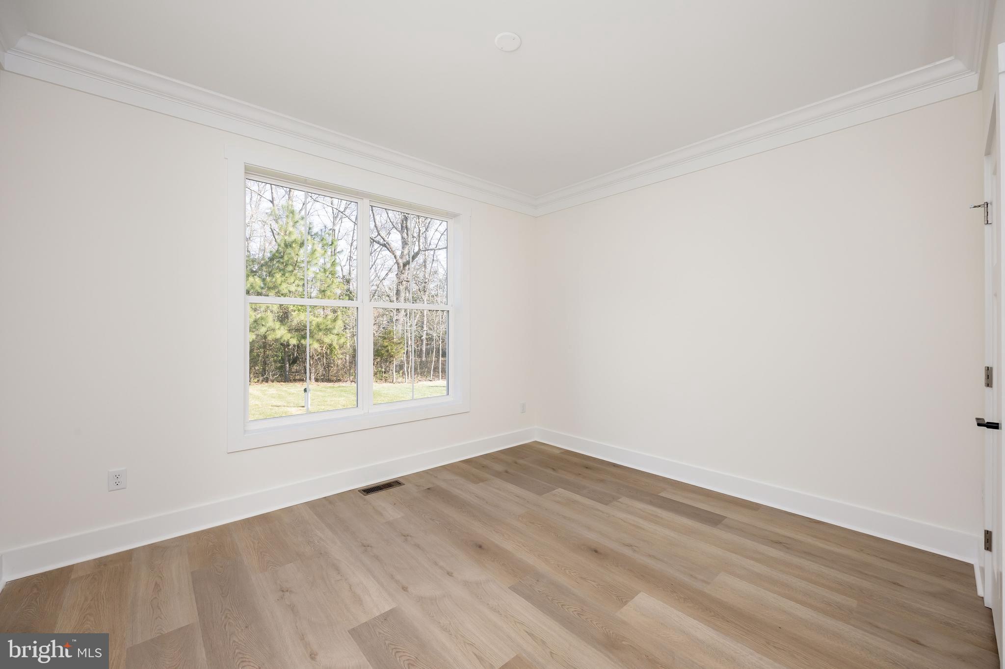 VILLAGE DOWN RIVER - Residential