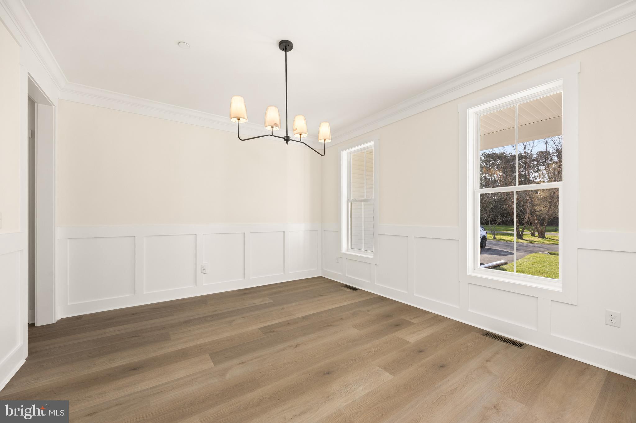 VILLAGE DOWN RIVER - Residential