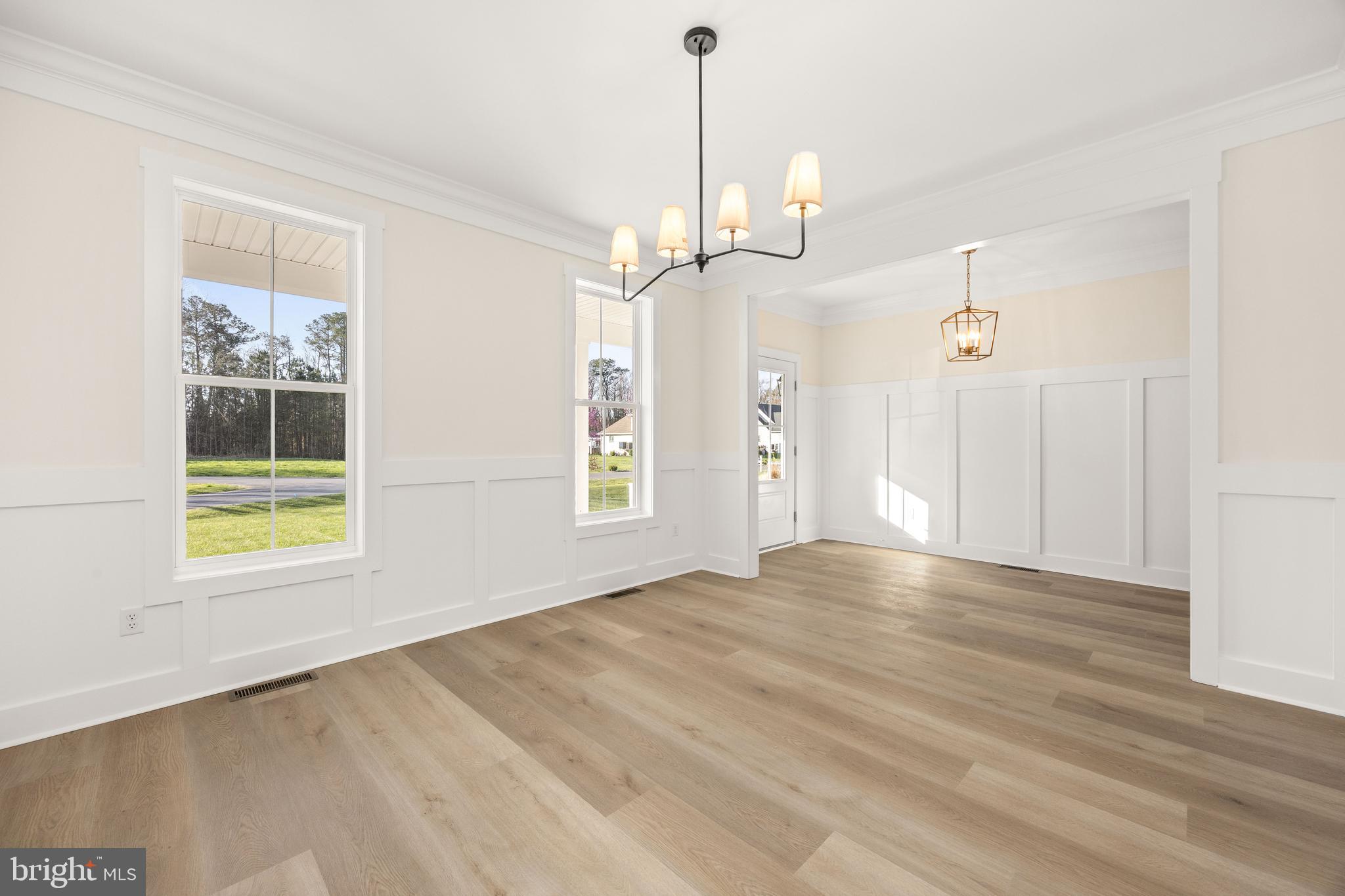 VILLAGE DOWN RIVER - Residential