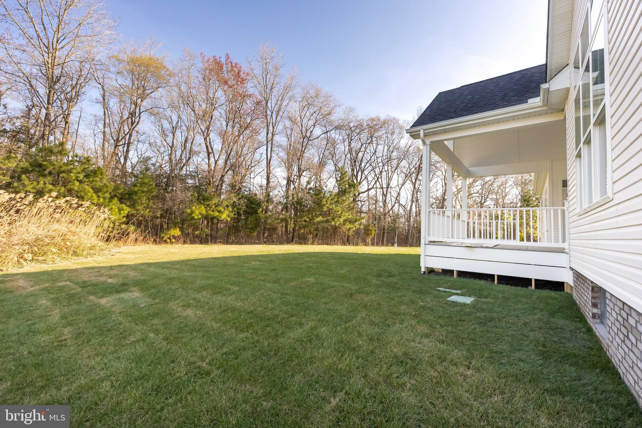 VILLAGE DOWN RIVER - Residential