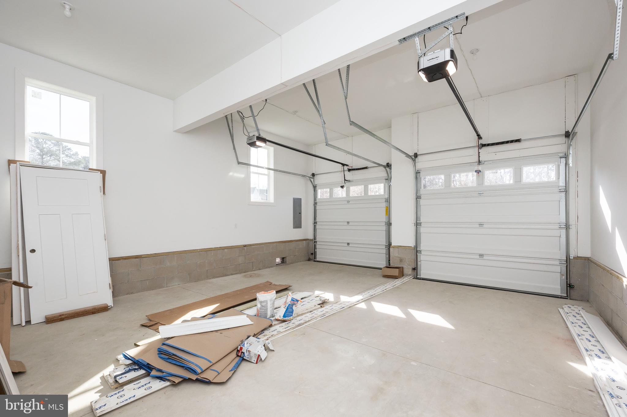 VILLAGE DOWN RIVER - Residential