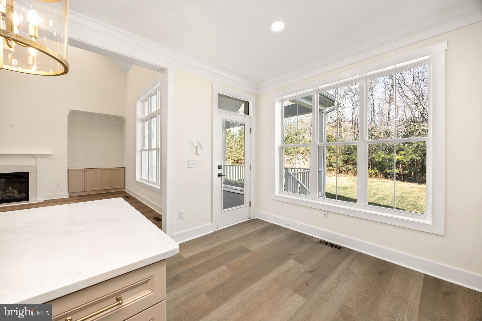 VILLAGE DOWN RIVER - Residential