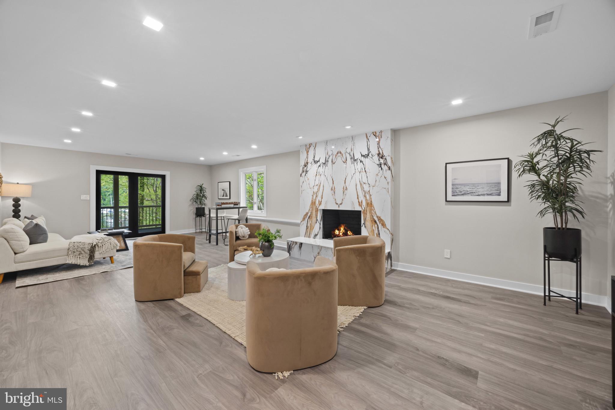 DOWNS ON THE SEVERN - Residential