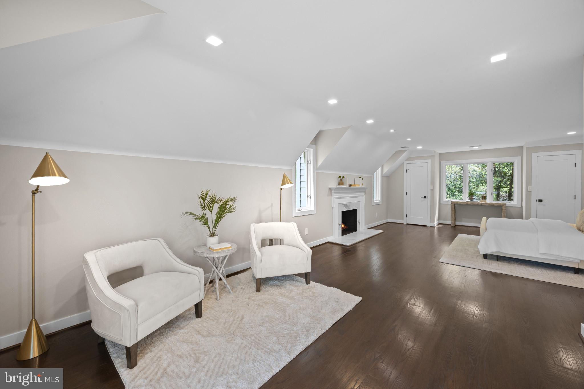 DOWNS ON THE SEVERN - Residential