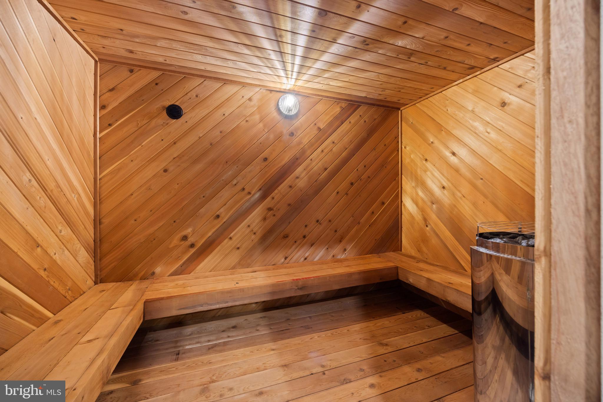 DOWNS ON THE SEVERN - Residential