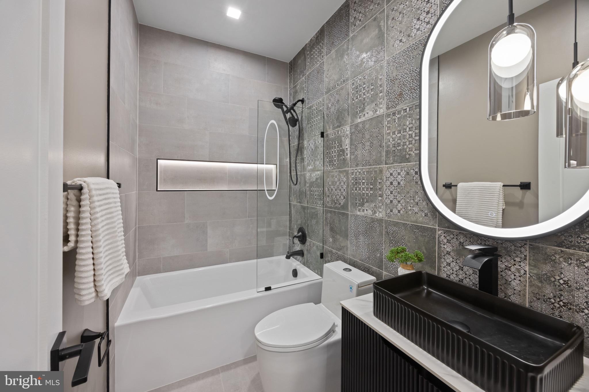 DOWNS ON THE SEVERN - Residential