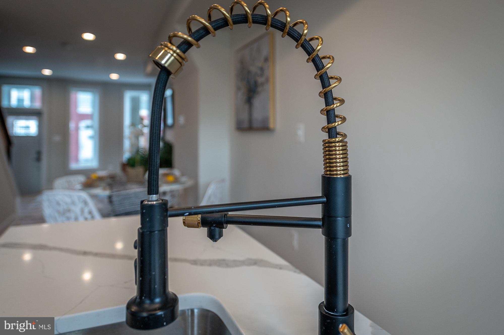 GREENMOUNT WEST - Residential